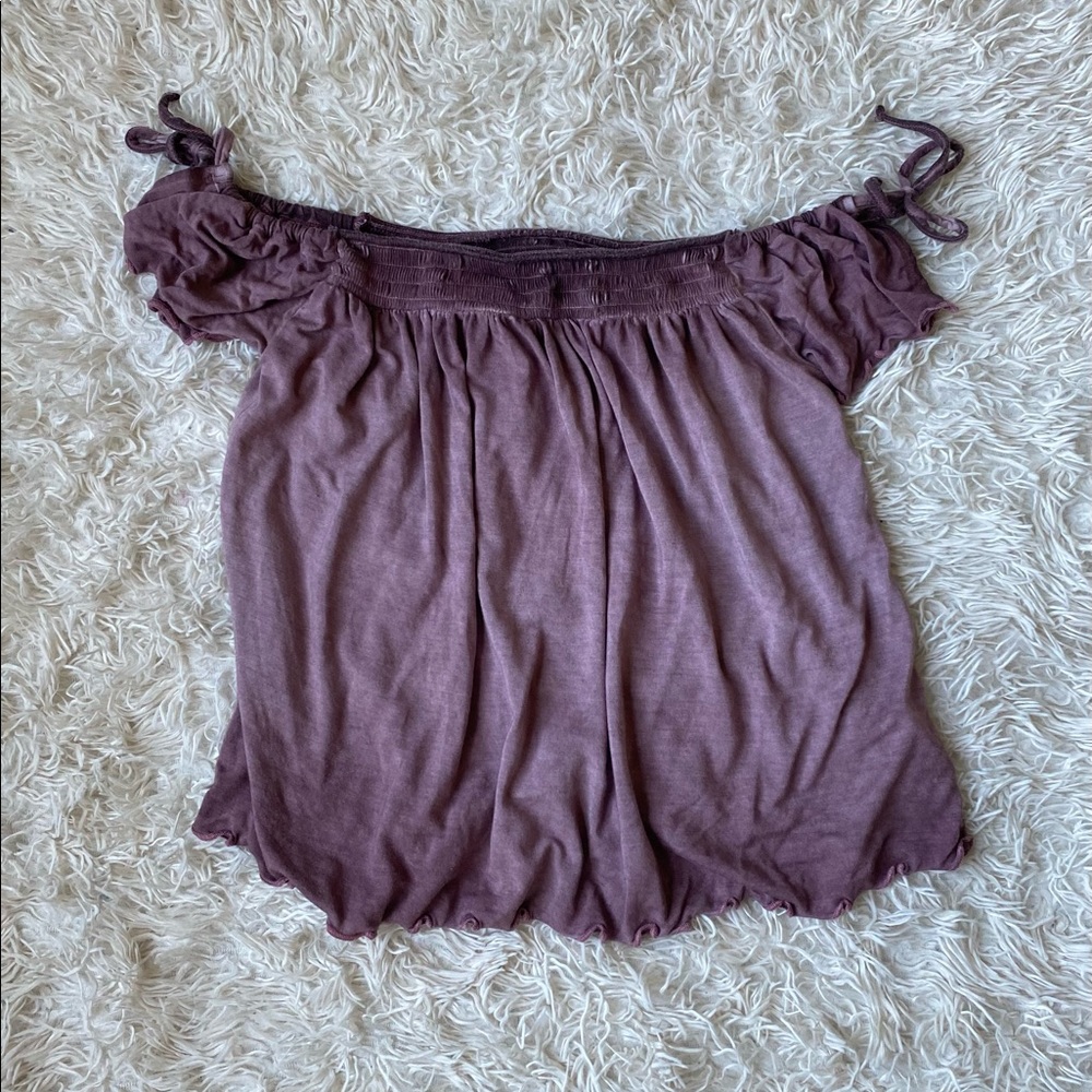 American Eagle Off The Shoulder Short Sleeve Top